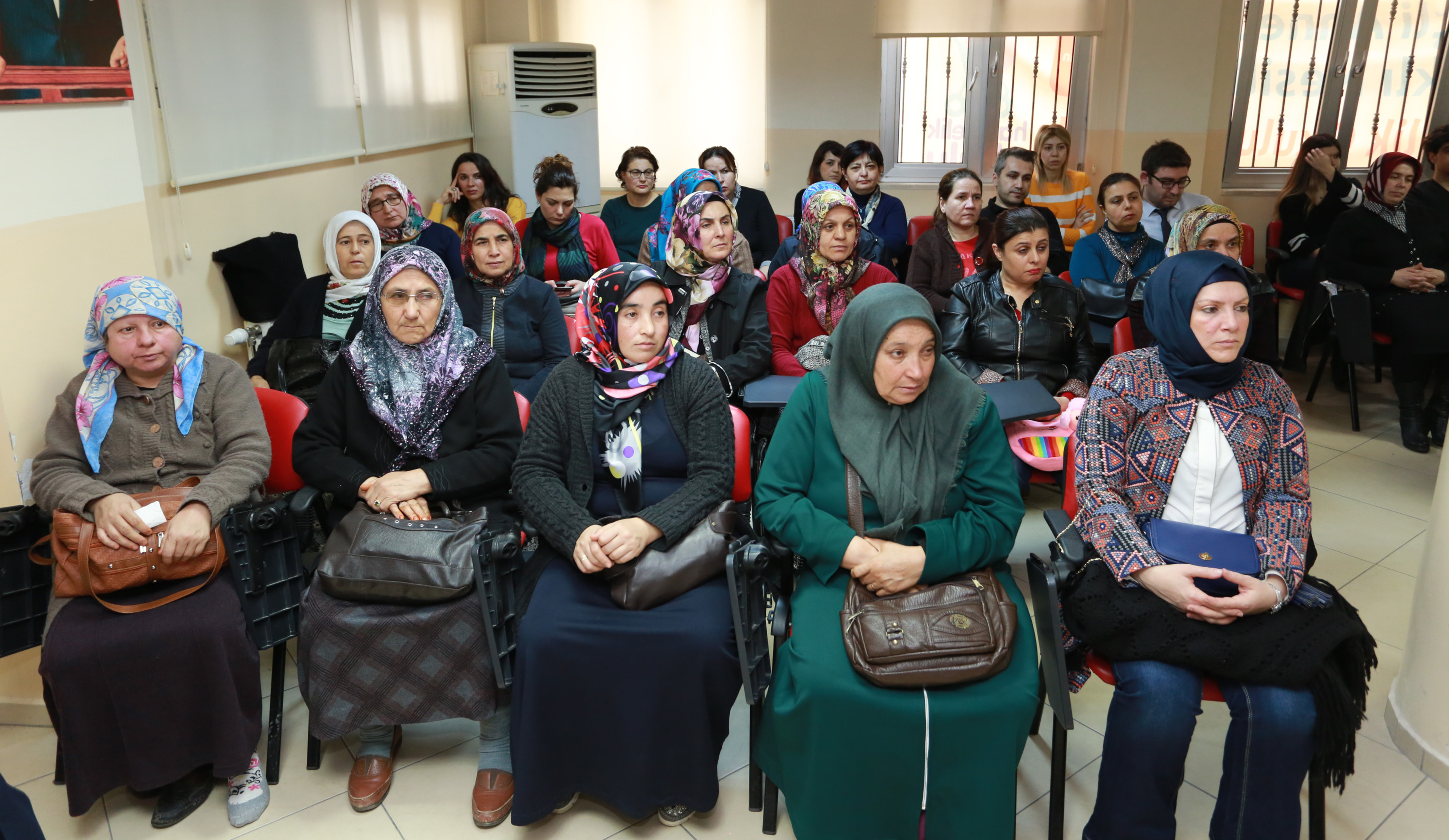 Kadın Meclisi’nden ‘Kadınca Yaşamak’ semineri