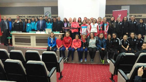 Çerkezköy’de Kadın Futbolu paneli düzenlendi