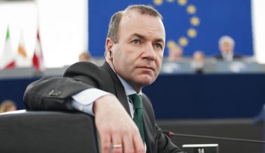 Weber, merkezde Avrupa’nın istikrarını umut ediyor