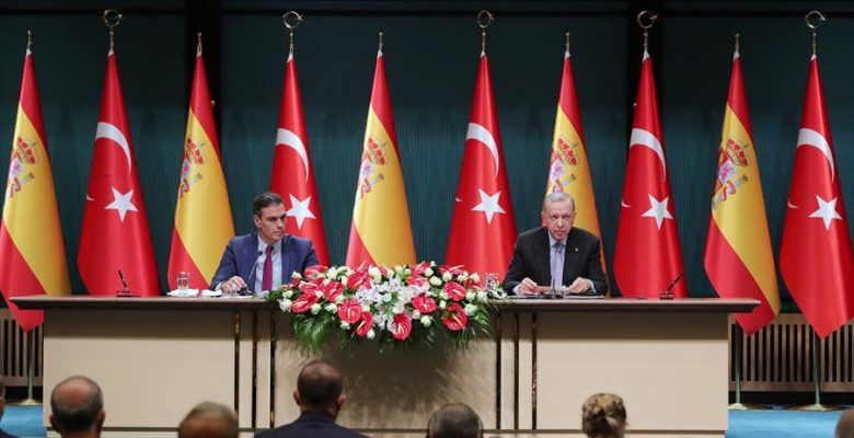 AB Türkiye ile ilişkilerde ‘somut adımlar’ atmalı