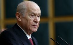 MHP lideri, her ikisinin de zamanında veya daha önce sandık başına gitmesini memnuniyetle karşıladığını söyledi