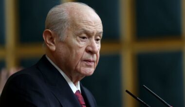 MHP lideri, her ikisinin de zamanında veya daha önce sandık başına gitmesini memnuniyetle karşıladığını söyledi