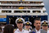 Nakliye bakanı, uzun hafta sonu göçü için Pire limanını ziyaret etti