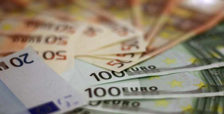 Serbest meslek sahibi on kişiden yedisi ayda 780 Euro’nun altında gelir beyan ediyor