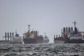 Yunan nakliyatçılar Rus petrol ticaretinden çıkıyor
