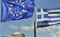 Yunanistan, avro bölgesi kurtarma paketi kredilerini planlanandan önce ödeyecek