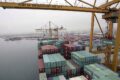 Yetkililer Pire limanında kimyasal madde konteynerini araştırıyor