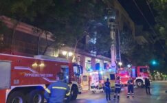 Atina şehir merkezindeki evde çıkan yangında yaşlı kardeşler hayatını kaybetti