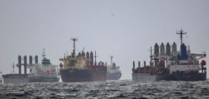 Kaynaklar, Yunan filosunun yeni AB yaptırımlarına rağmen onaylı Rus petrolünü taşımaya devam edeceğini söylüyor