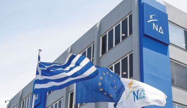 On yıl sonra Yeni Demokrasi ‘utanç referandumunu’ kınadı