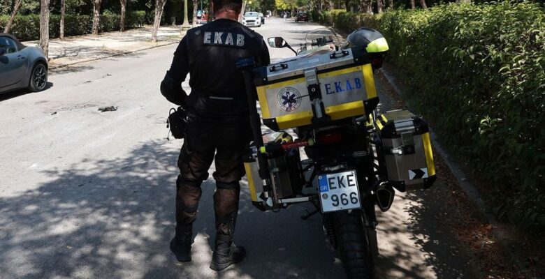 Gazeteci Atina’daki Zappeion Bahçeleri’nde kendini yakarak hayatını kaybetti