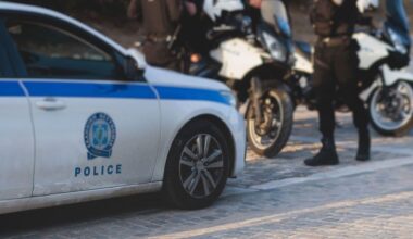 Polis, turist otobüslerini kullanan uzun süredir devam eden kaçakçılık çetesini çökertti Polis, turist otobüslerini kullanan uzun süredir devam eden kaçakçılık çetesini çökertti