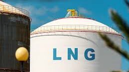 Rus gazı çıktı, ABD’den LNG geldi: Yerel firmalar anlaşmalar imzaladı