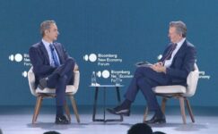 Miçotakis: Yunanistan, Çin ile anlaşmaları bozmadan ABD ile ‘kazan-kazan’ hedefliyor