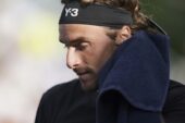 Tsitsipas, sakatlıklarla dolu bir sezonun ardından 2026’da yeni bir başlangıç ​​hedefliyor