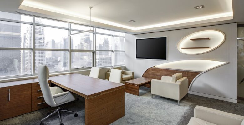 Modern Ofis Takımı ile Uyumlu ve Profesyonel Çalışma Alanları