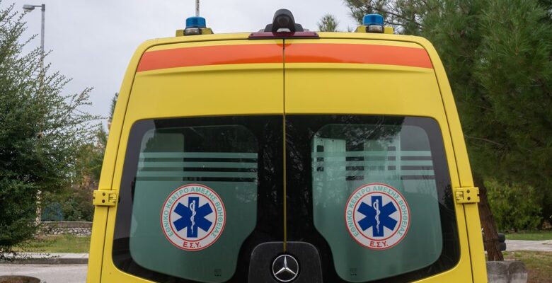 Girit’te meydana gelen motosiklet kazasında bir adam ağır yaralandı