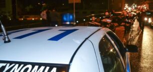 Atina’nın Nea Smyrni banliyösünde iki kişi ölümcül şekilde vurulmuş halde bulundu