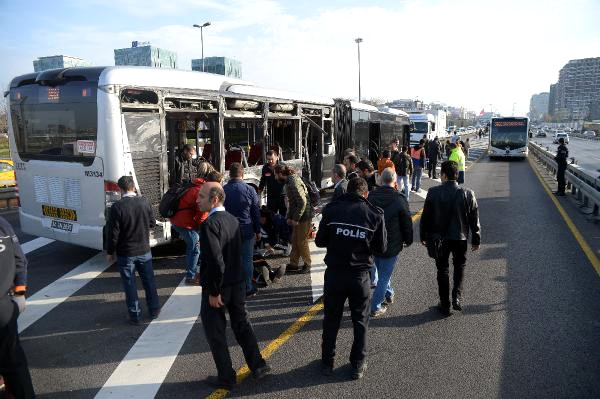 Metrobüs Kazasında Facianın Eşiğinden Dönüldü