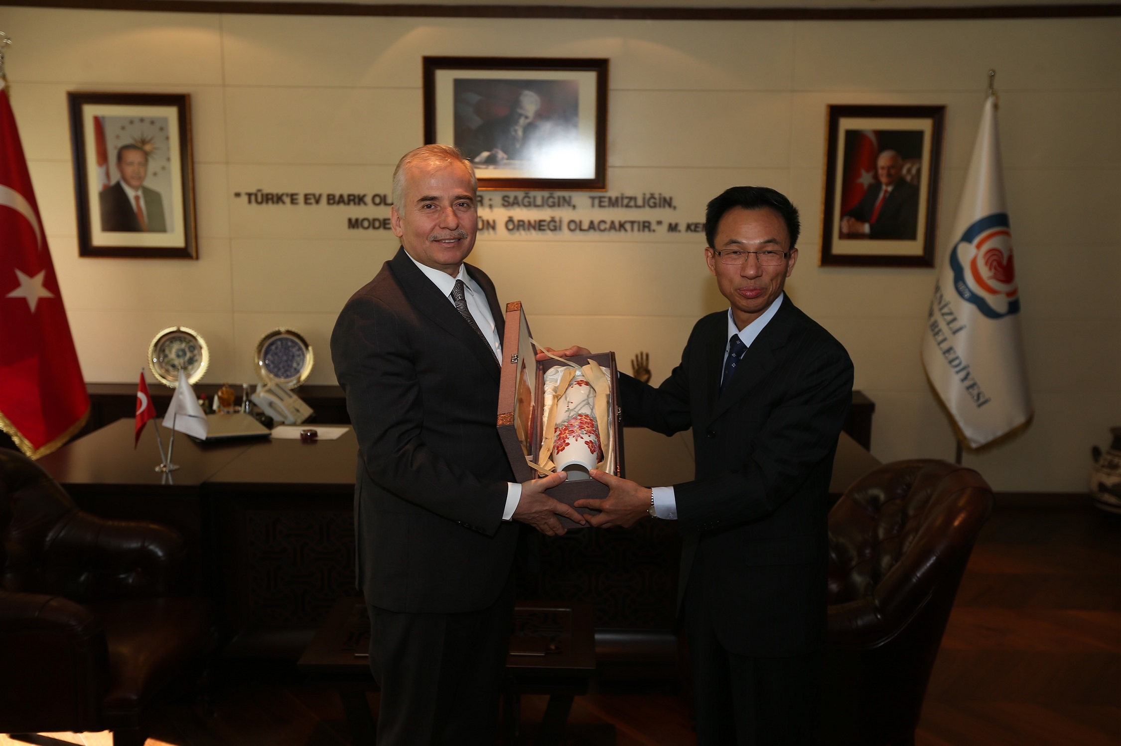 Çin Ankara Büyükelçisi’nden Başkan Zolan’a ziyaret