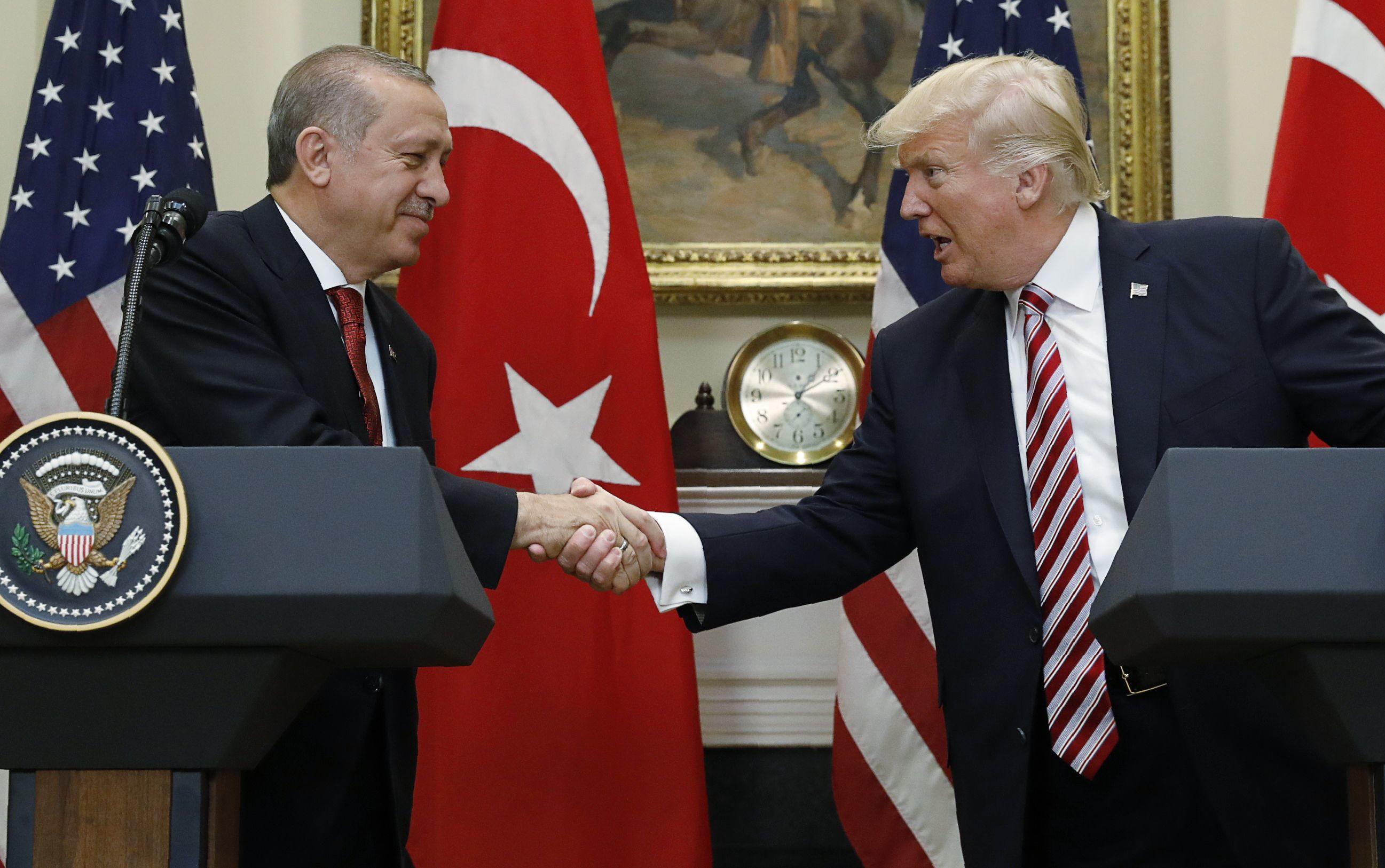 Trump, Erdoğan, telefon görüşmesinde Manbij yol haritasına bağlılığı teyit etti