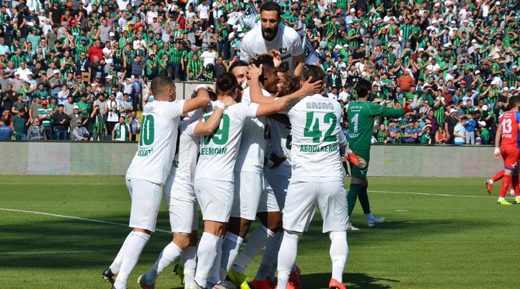 Denizlispor Şampiyon Olarak Süper Lig’e Yükseldi