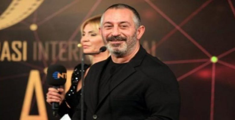 Cem Yılmaz’dan Tarık Mengüç paylaşımı