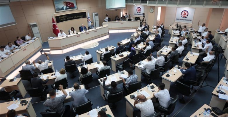 Büyükşehir’den 3.000 öğrenciye 3 milyon TL destek