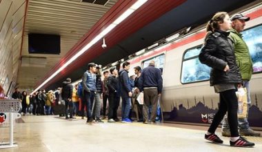 İstanbul’da 24 saat ulaşım başladı İstanbul’da 24 saat ulaşım başladı