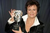 Dame Julie Walters bağırsak kanseri teşhisinin şokunu ortaya koyuyor