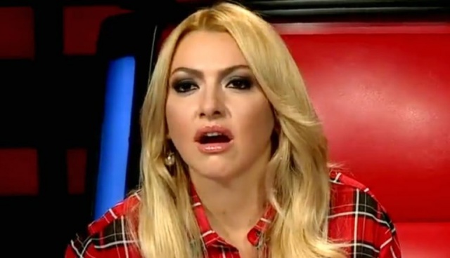 Hadise’den annesine duygu dolu mesaj!