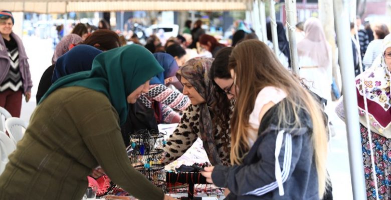 Kadınlar Ata’nın huzurunda