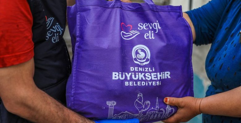 Denizli Büyükşehir ihtiyaç sahiplerini yalnız bırakmıyor