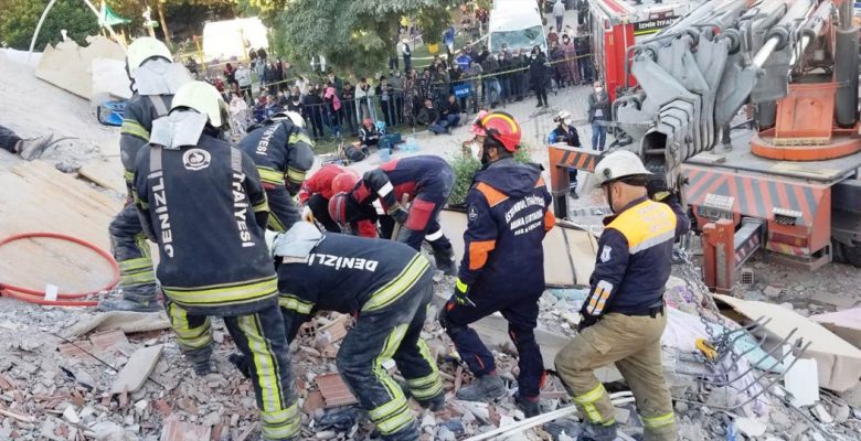 Denizli Büyükşehir ekipleri İzmir’de