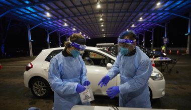 Sidney koronavirüs vakaları kilitlenme azaldıkça artıyor