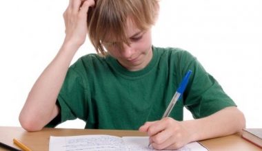 Sınav Dönemi Stresi – Çocuklarımıza Sınav Döneminde Nasıl Davranmalıyız?