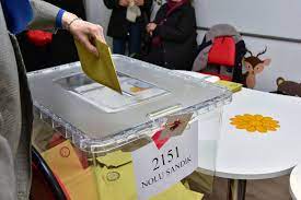 Yurtdışındaki Türkler seçimlere yoğun katılım gösteriyor