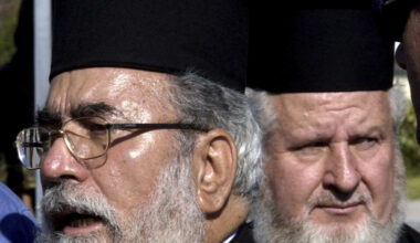 Genç kıza uygunsuz bir şekilde saldıran Kıbrıs eski piskoposunun cezası ertelendi Genç kıza uygunsuz bir şekilde saldıran Kıbrıs eski piskoposunun cezası ertelendi