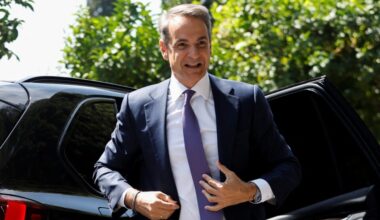 Yunanistan Başbakanı AB Akdeniz zirvesine katılacak, Macron’la görüşecek