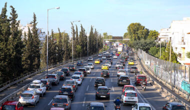 Küçük kazalar trafiği felç etti