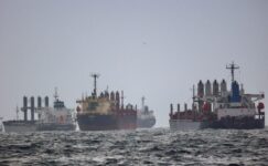 Yunan nakliyatçılar Rus petrol ticaretinden çıkıyor