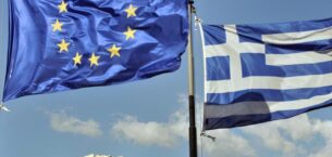 Yunanistan, avro bölgesi kurtarma paketi kredilerini planlanandan önce ödeyecek