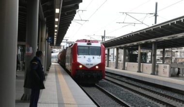 Yunan trenine yaya ölümleri nedeniyle para cezası Yunan trenine yaya ölümleri nedeniyle para cezası