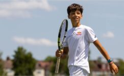 Yunan genç Wimbledon U14 finaline yükseldi