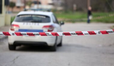 Volos’ta karısını öldüren adam kaçtı