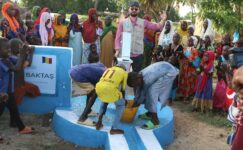 UHVED Derneği, Çad’da Umudu Yeşertiyor: Su Kuyuları, Yetim Sofraları ve Manevi Destekler Sürüyor