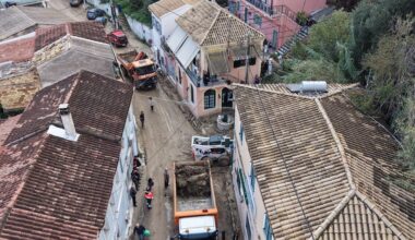 Bir sonraki fırtına öncesinde kuzeybatıdaki fırtına hasarını onarmak için yarışa devam