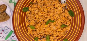 Domatesli yumurta – Mikonos’un ‘güneşi’ Domatesli yumurta – Mikonos’un ‘güneşi’