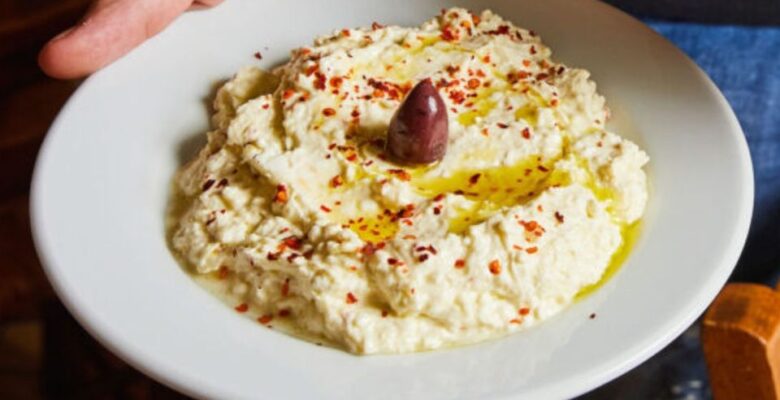 Acılı peynir ezmesi (tyrokafteri): Altı baharatlı tarif