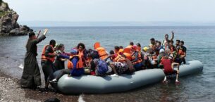 Göçmen kaçakçılığıyla suçlanan yardım görevlilerinin davası Midilli’de başlayacak Göçmen kaçakçılığıyla suçlanan yardım görevlilerinin davası Midilli’de başlayacak